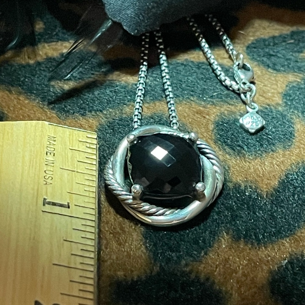 David Yurman Black Onyx and sterling necklace - Picture 6 of 6